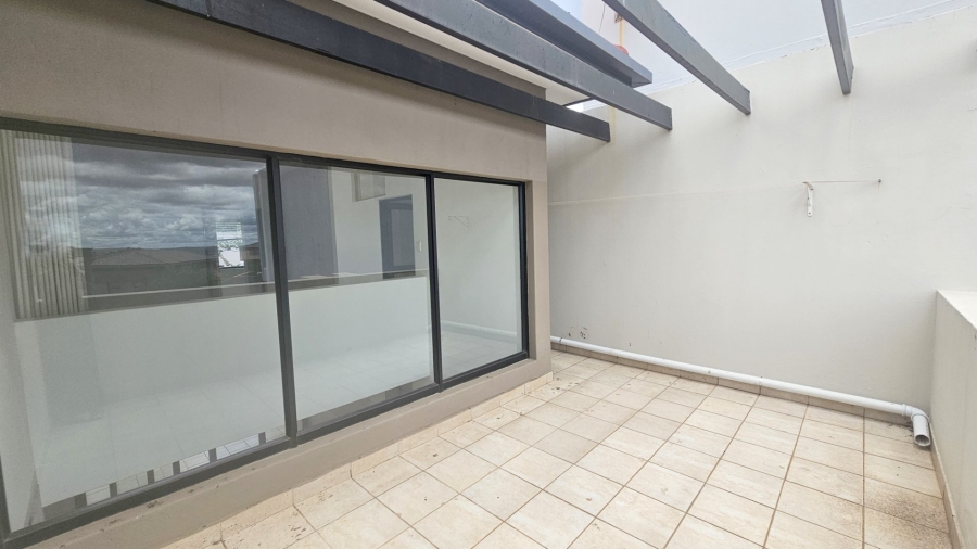 1 Bedroom Property for Sale in Lombardy Gauteng