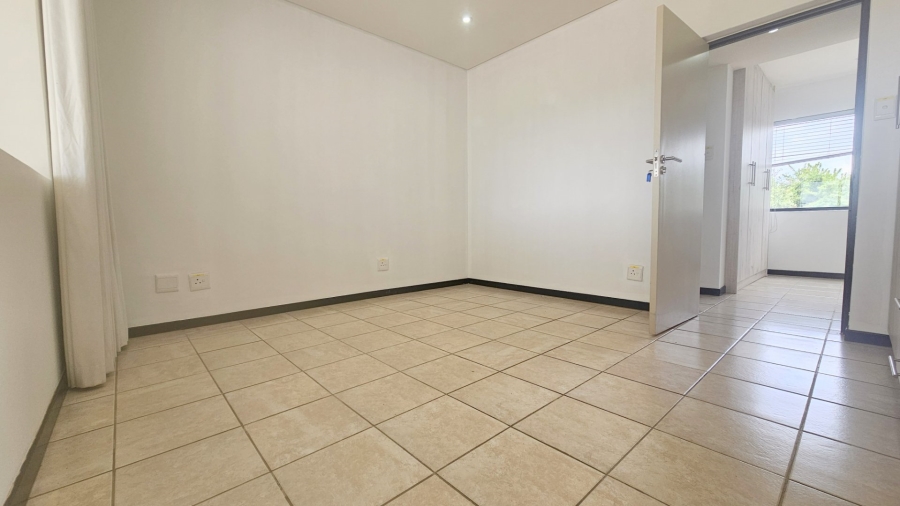 1 Bedroom Property for Sale in Lombardy Gauteng