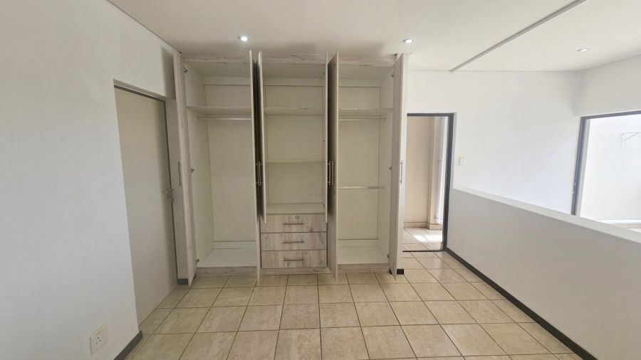 1 Bedroom Property for Sale in Lombardy Gauteng