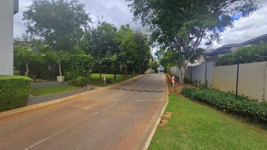1 Bedroom Property for Sale in Lombardy Gauteng