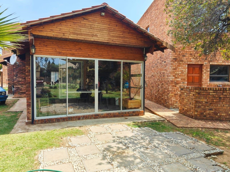 4 Bedroom Property for Sale in Vaal Marina Gauteng