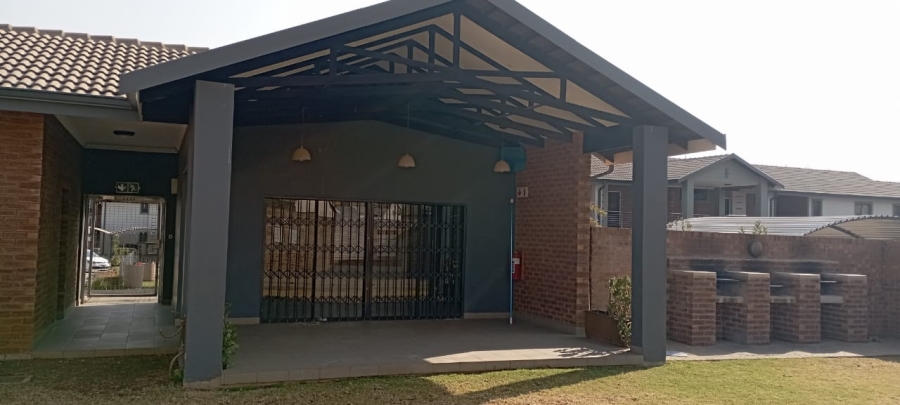 To Let  Bedroom Property for Rent in Willow Park Manor Gauteng