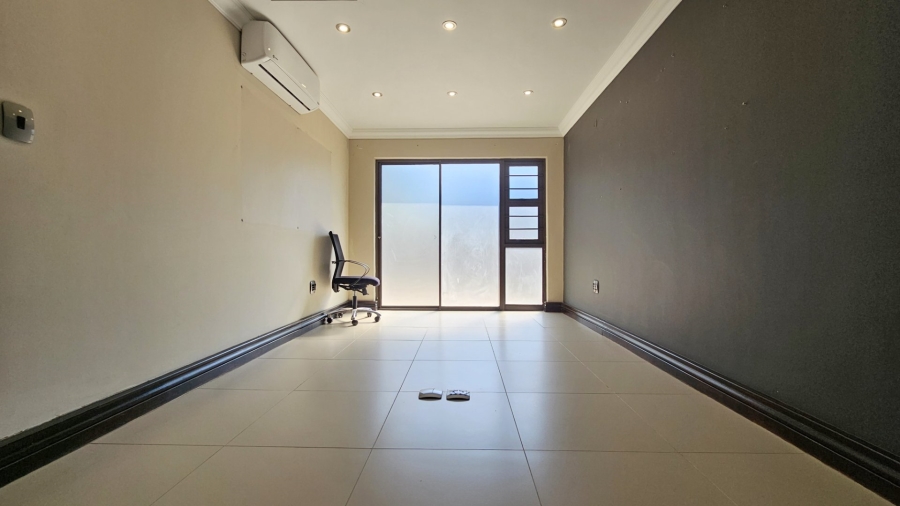 Commercial Property for Sale in Wapadrand Gauteng