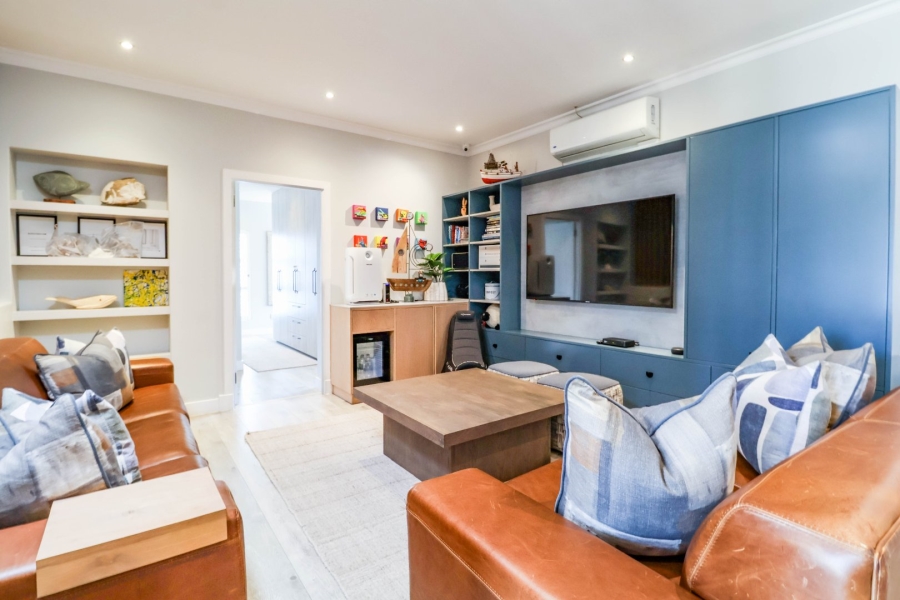 5 Bedroom Property for Sale in Olivedale Gauteng