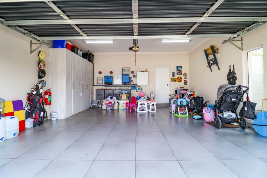 5 Bedroom Property for Sale in Olivedale Gauteng
