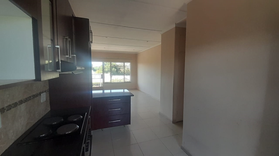To Let 2 Bedroom Property for Rent in Lombardy East Gauteng
