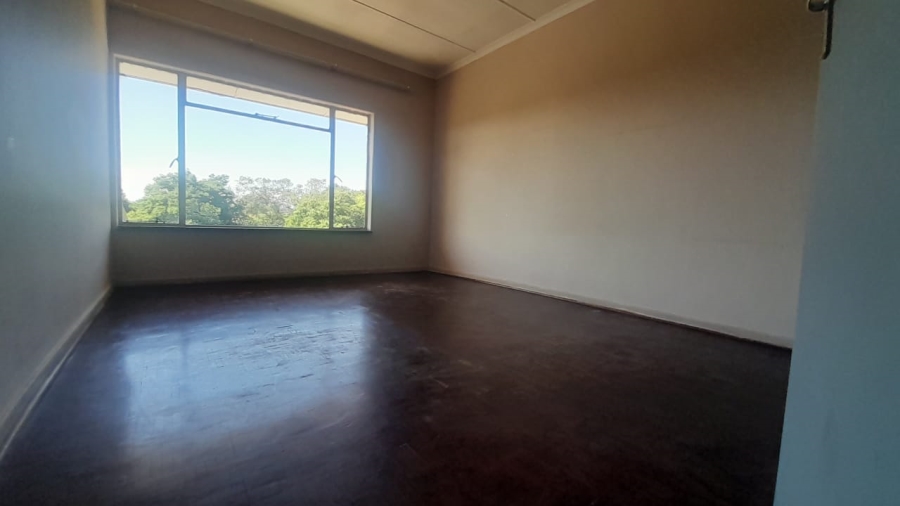 To Let 2 Bedroom Property for Rent in Lombardy East Gauteng