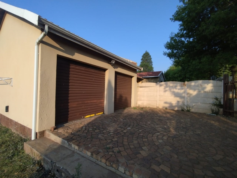 To Let  Bedroom Property for Rent in Harmelia Ext 1 Gauteng