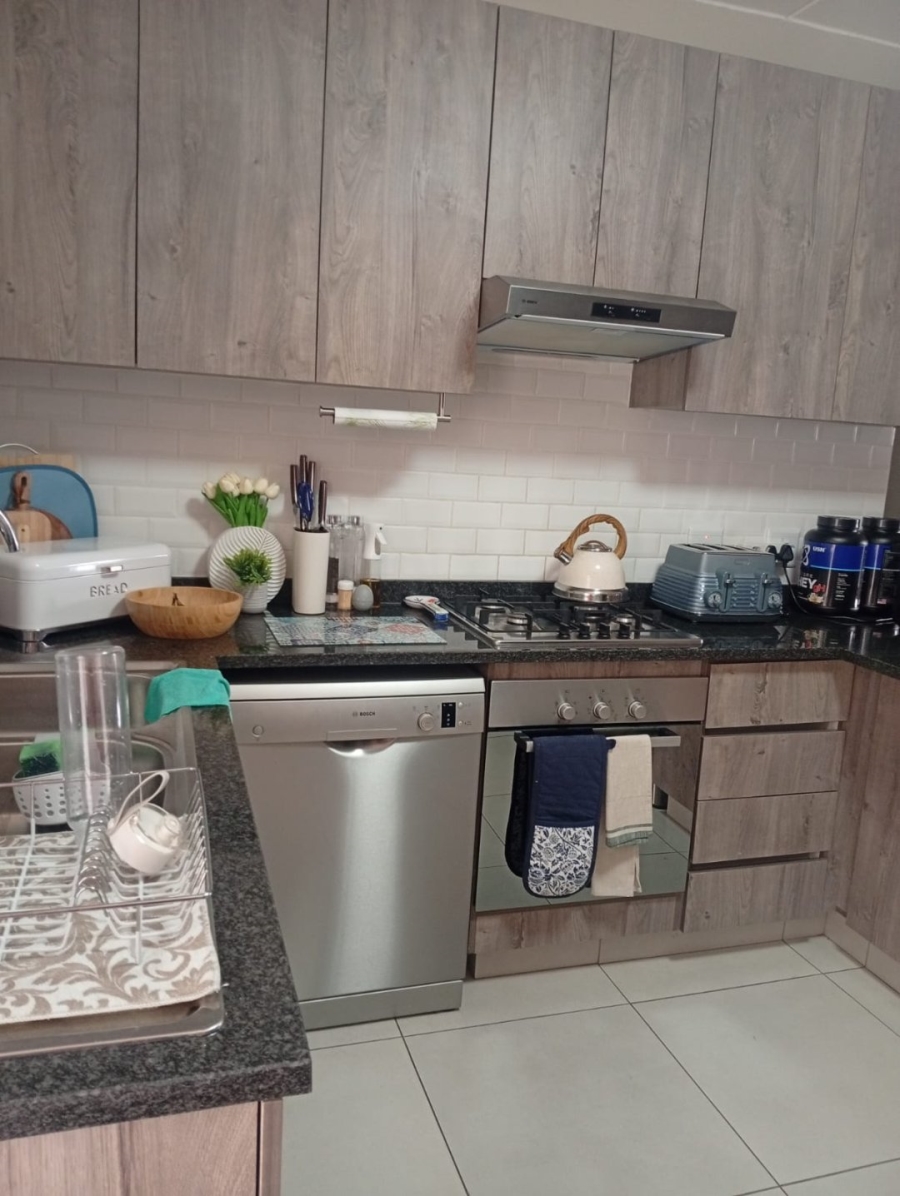 To Let 3 Bedroom Property for Rent in Bartlett Gauteng