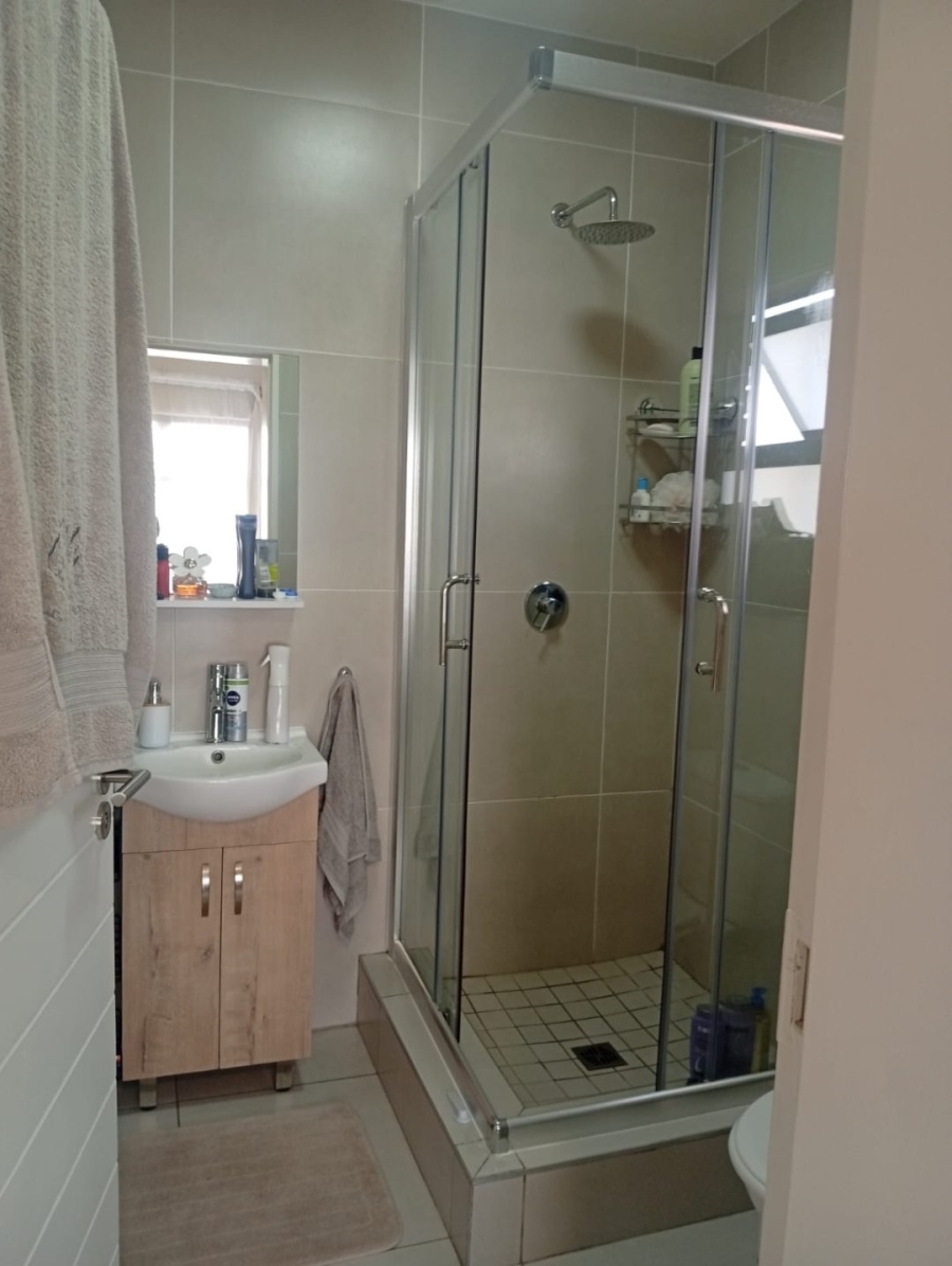 To Let 3 Bedroom Property for Rent in Bartlett Gauteng