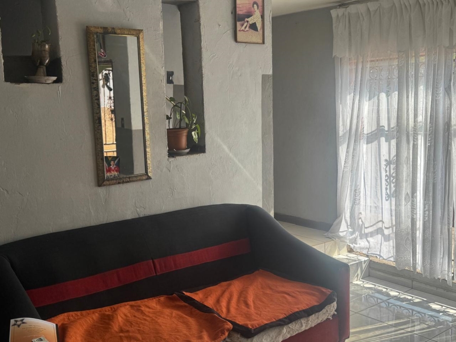 5 Bedroom Property for Sale in Eldorado Park Gauteng