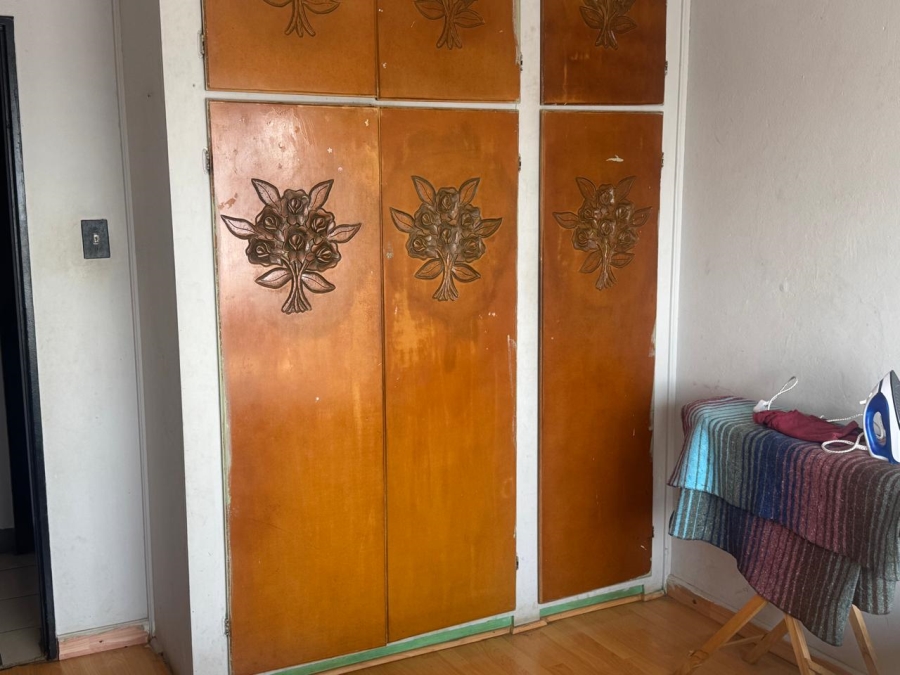5 Bedroom Property for Sale in Eldorado Park Gauteng