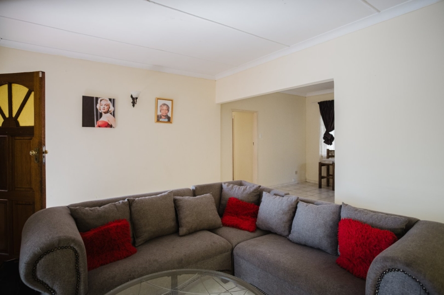 3 Bedroom Property for Sale in Roseacre Gauteng