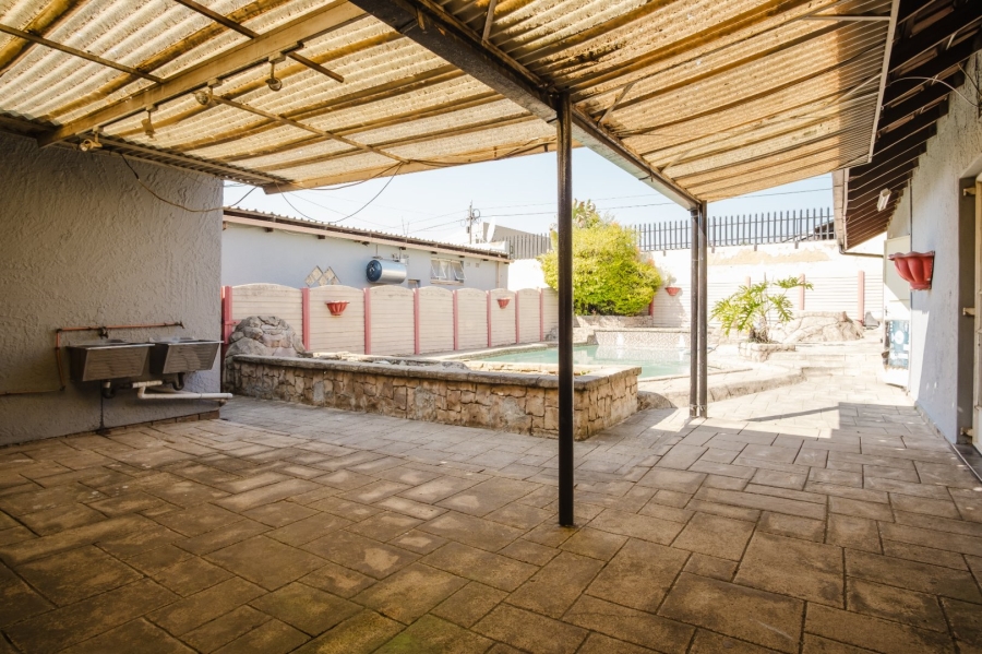 3 Bedroom Property for Sale in Roseacre Gauteng