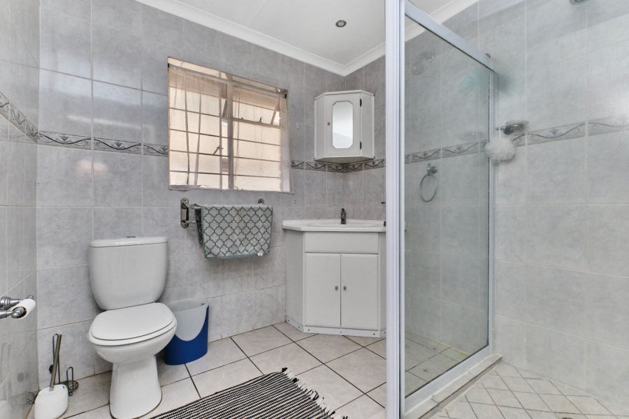3 Bedroom Property for Sale in Maroeladal Gauteng