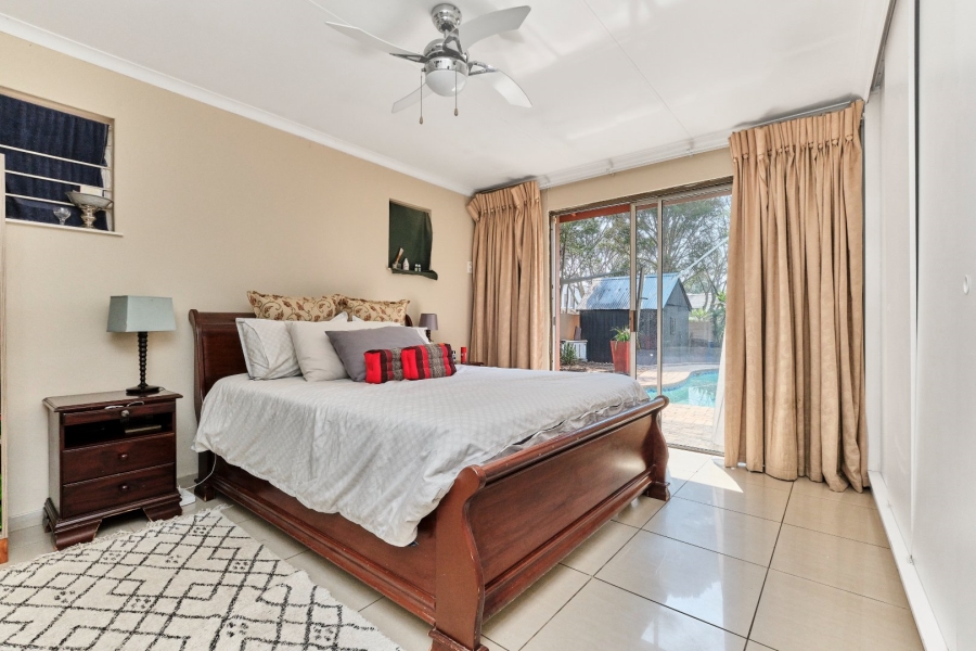 3 Bedroom Property for Sale in Maroeladal Gauteng