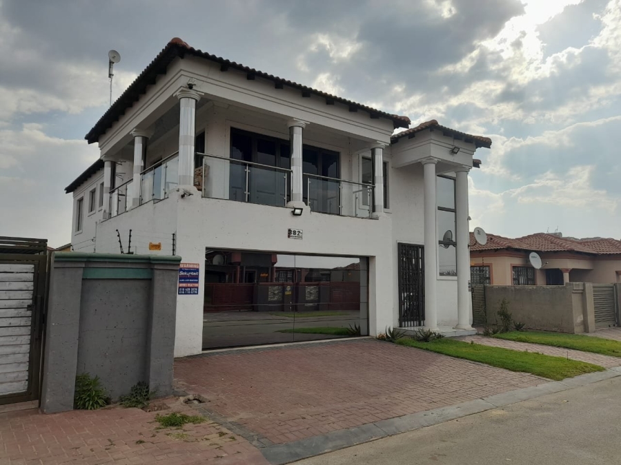  Bedroom Property for Sale in Vanderbijlpark CE Gauteng