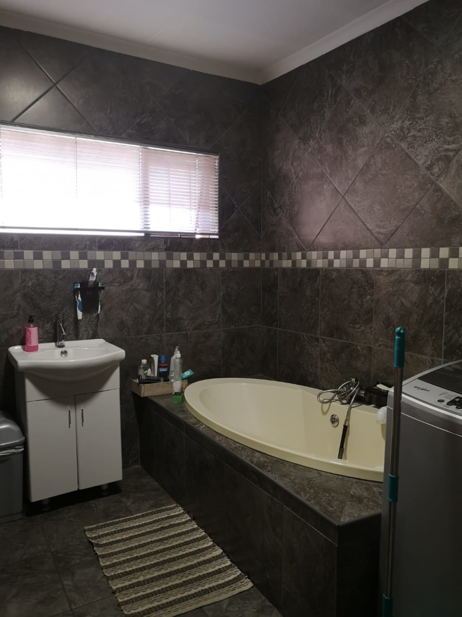 3 Bedroom Property for Sale in Daspoort Gauteng