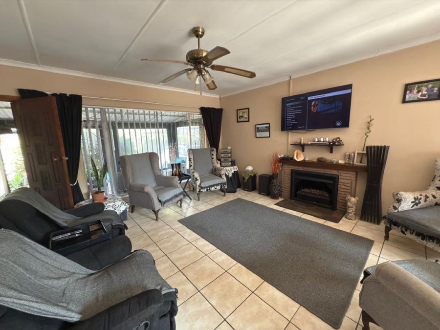 4 Bedroom Property for Sale in Elspark Gauteng