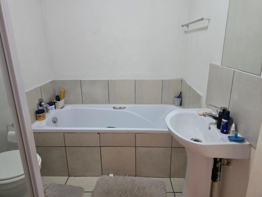 2 Bedroom Property for Sale in Witfield Gauteng