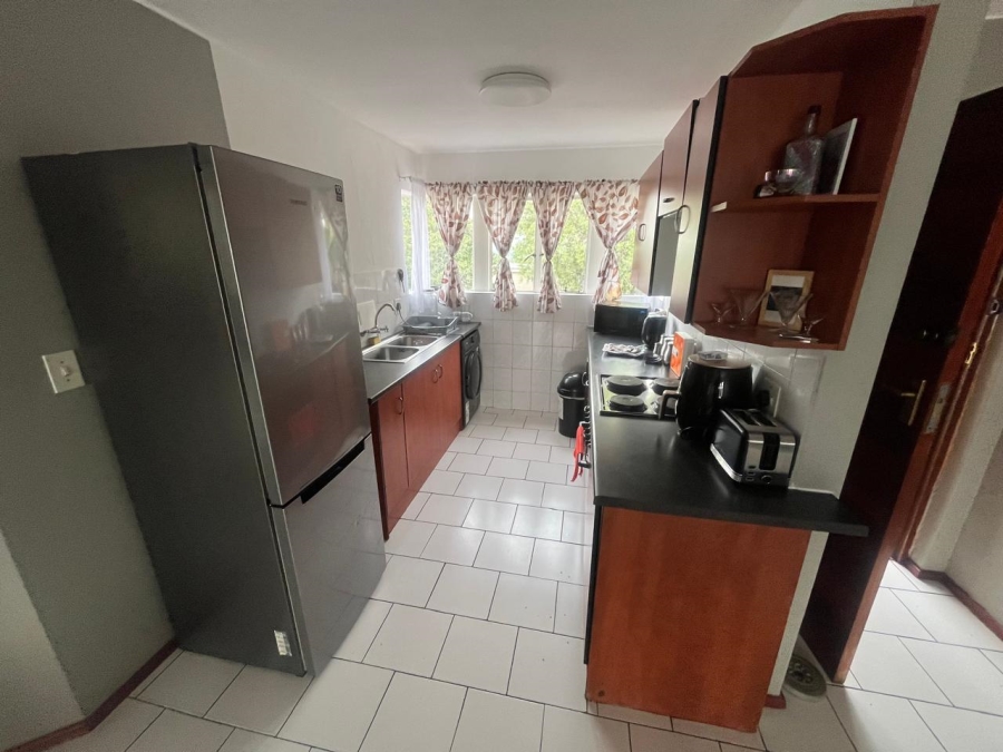 To Let 2 Bedroom Property for Rent in Ridgeway Gauteng