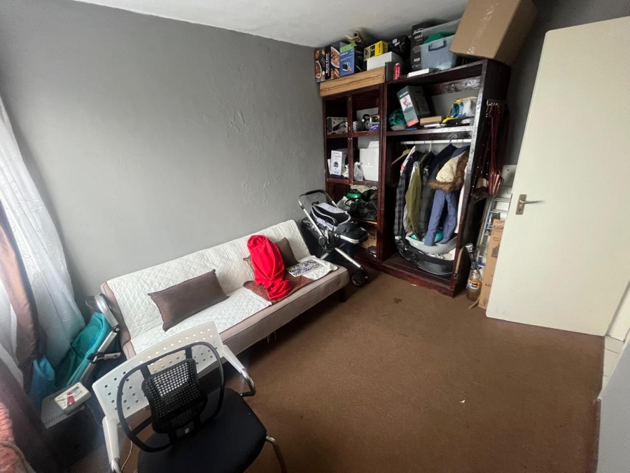 To Let 2 Bedroom Property for Rent in Ridgeway Gauteng