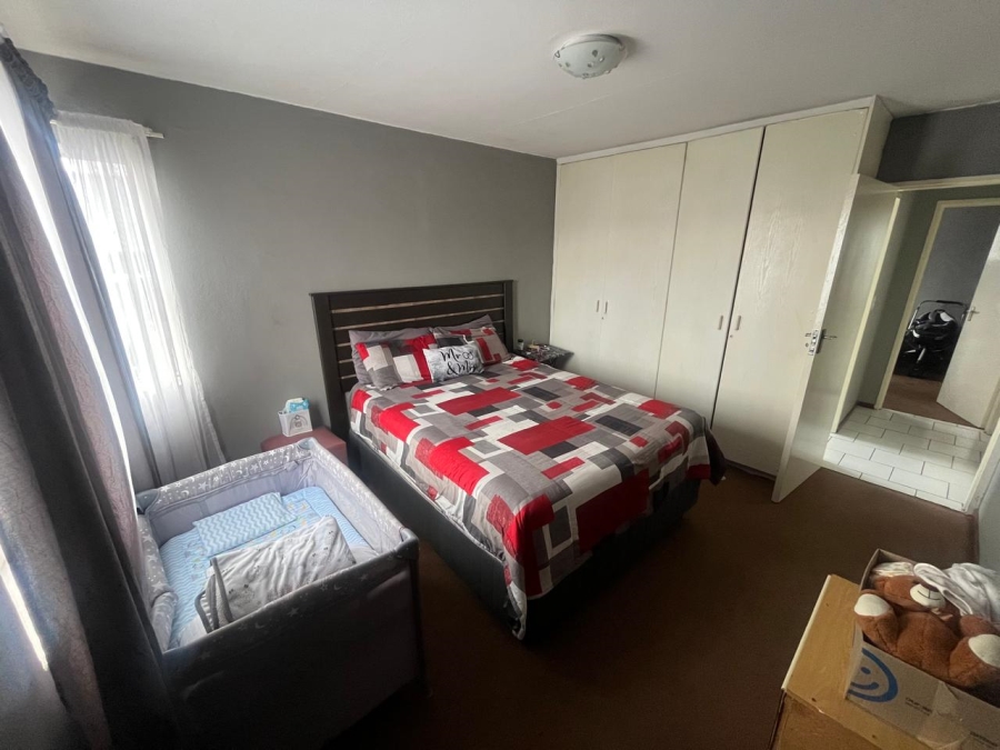 To Let 2 Bedroom Property for Rent in Ridgeway Gauteng