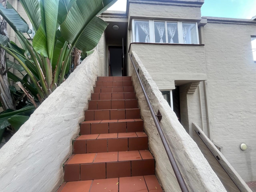 To Let 2 Bedroom Property for Rent in Ridgeway Gauteng