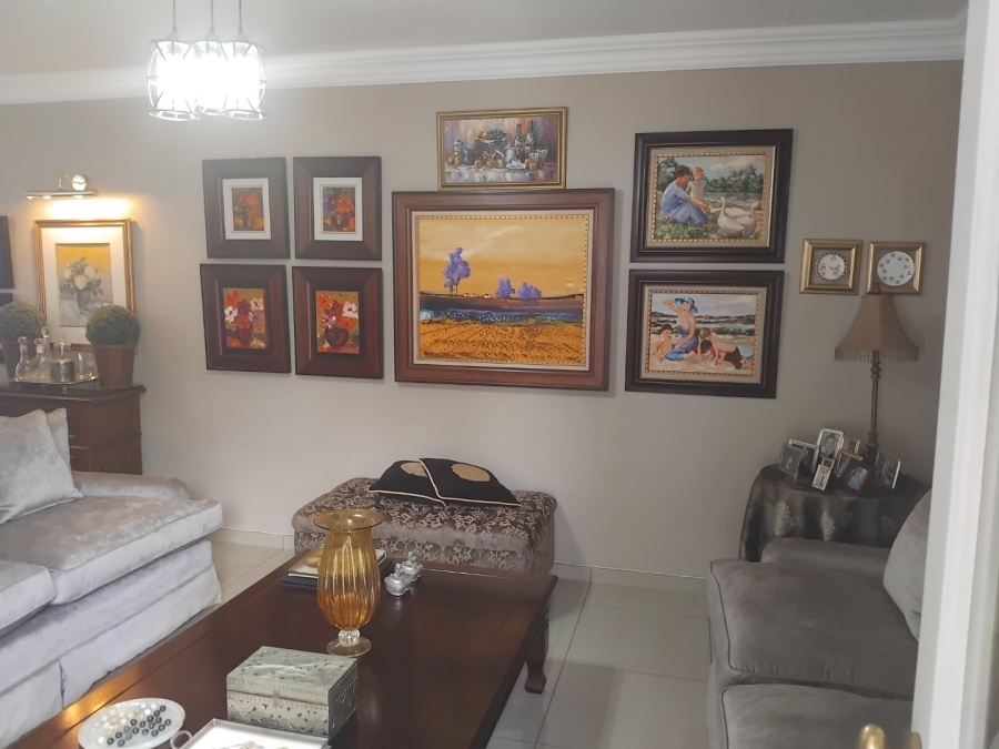 3 Bedroom Property for Sale in Dawnview Gauteng