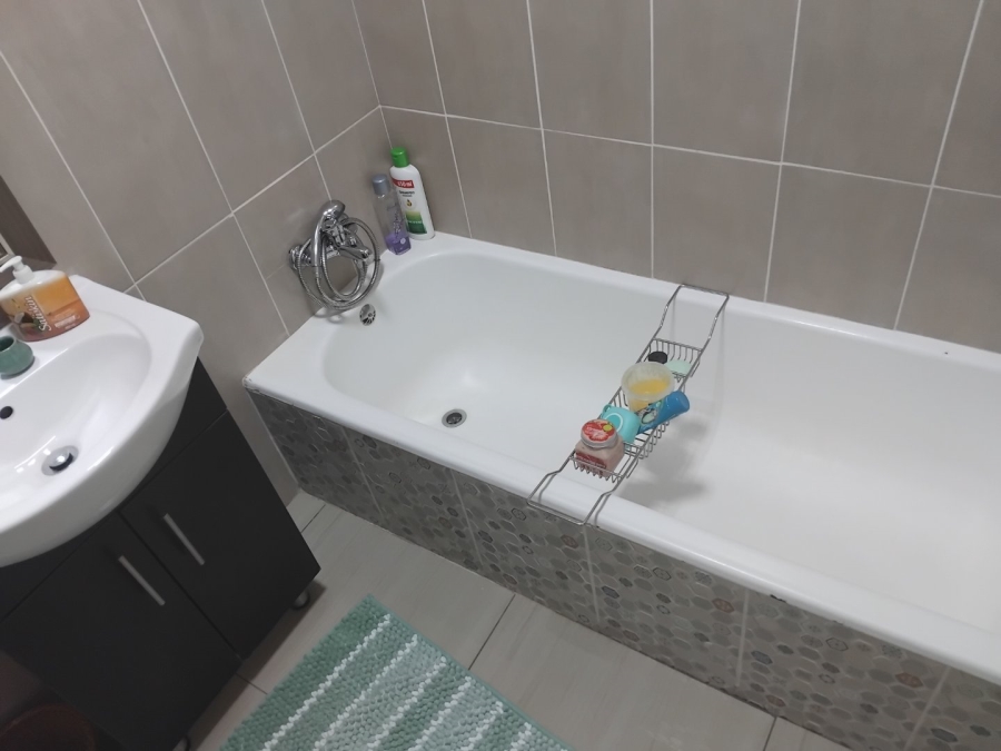3 Bedroom Property for Sale in Dawnview Gauteng