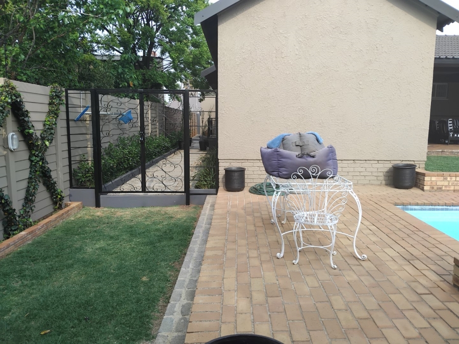 3 Bedroom Property for Sale in Dawnview Gauteng