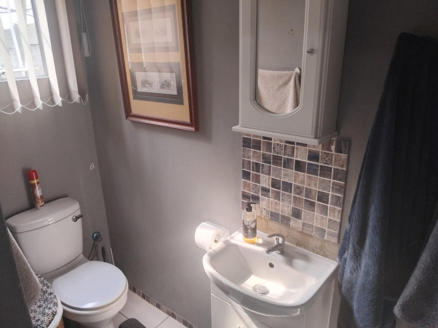 3 Bedroom Property for Sale in Dawnview Gauteng