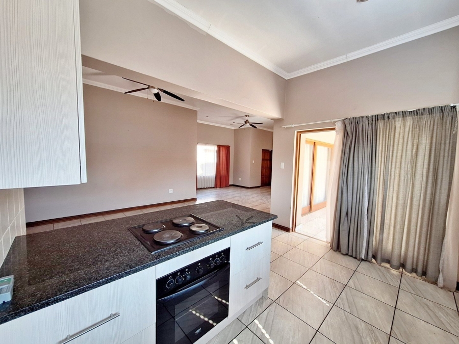 4 Bedroom Property for Sale in Thatchfield Estate Gauteng