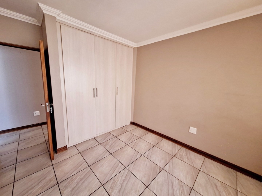 4 Bedroom Property for Sale in Thatchfield Estate Gauteng