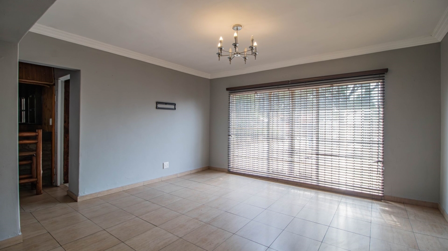 3 Bedroom Property for Sale in Bonaero Park Gauteng