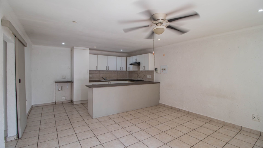 3 Bedroom Property for Sale in Bonaero Park Gauteng