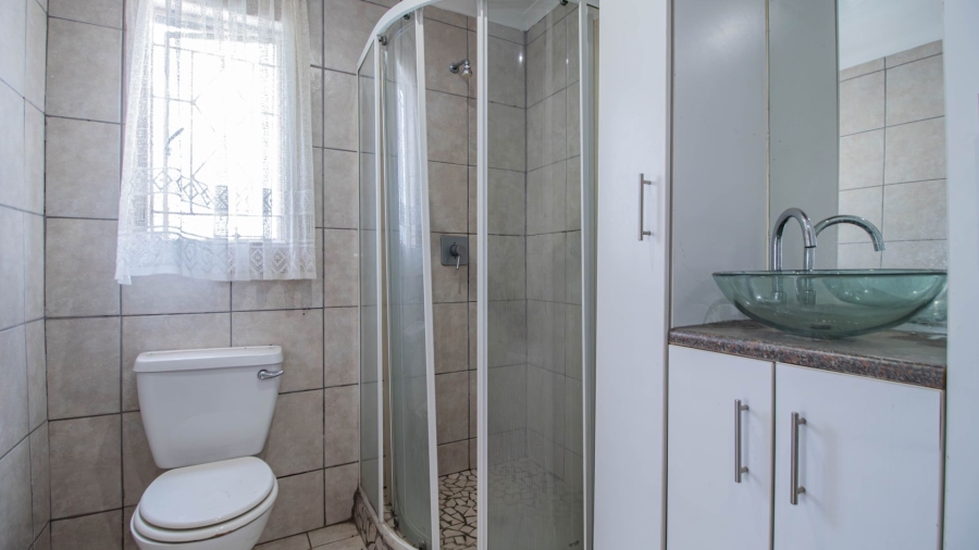 3 Bedroom Property for Sale in Bonaero Park Gauteng