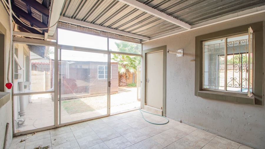 3 Bedroom Property for Sale in Bonaero Park Gauteng