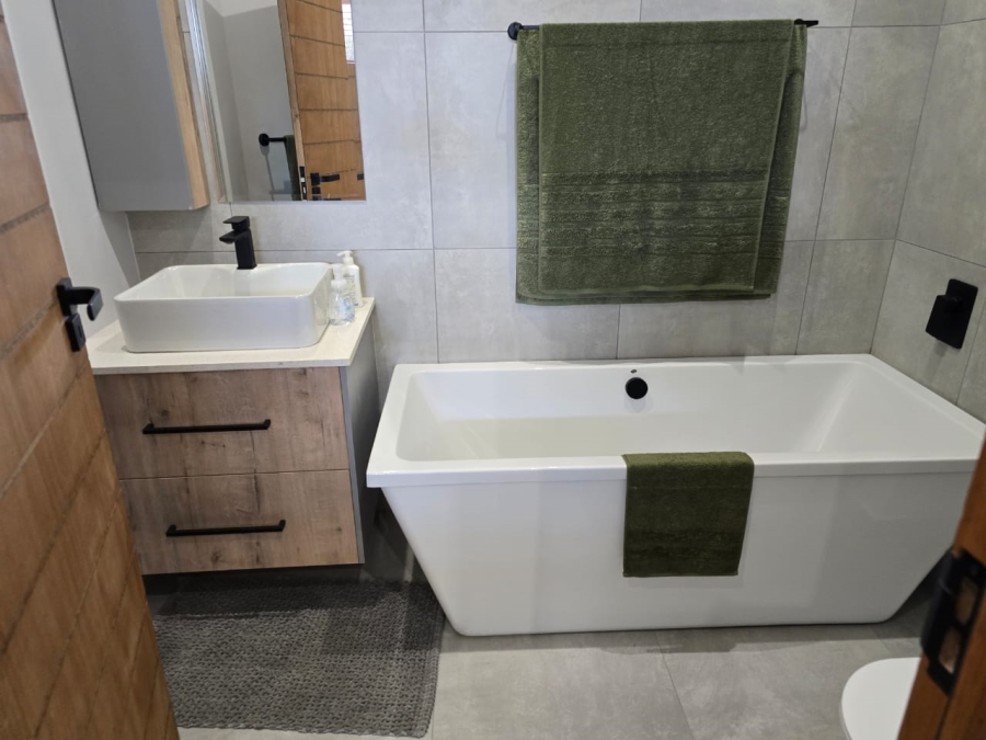 2 Bedroom Property for Sale in Rynfield Gauteng