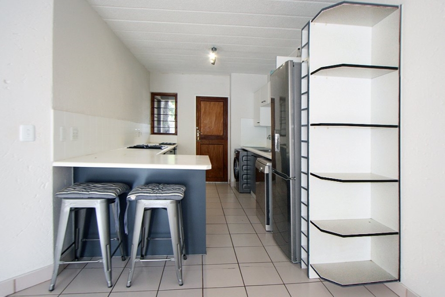 To Let 2 Bedroom Property for Rent in Craighall Park Gauteng