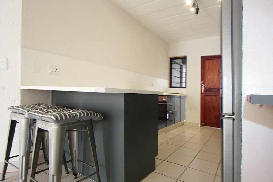 To Let 2 Bedroom Property for Rent in Craighall Park Gauteng