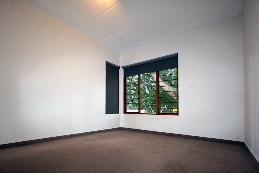 To Let 2 Bedroom Property for Rent in Craighall Park Gauteng