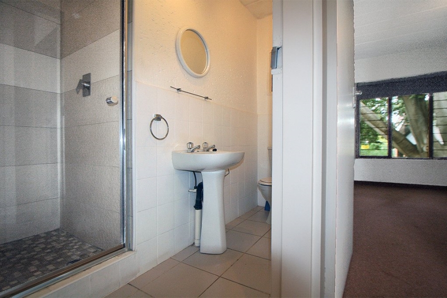 To Let 2 Bedroom Property for Rent in Craighall Park Gauteng