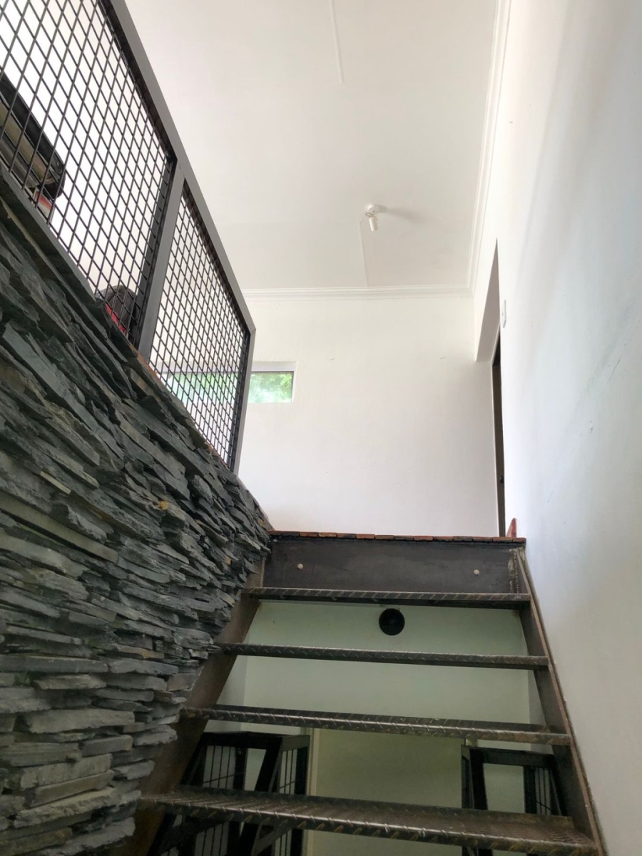 4 Bedroom Property for Sale in Annlin Gauteng