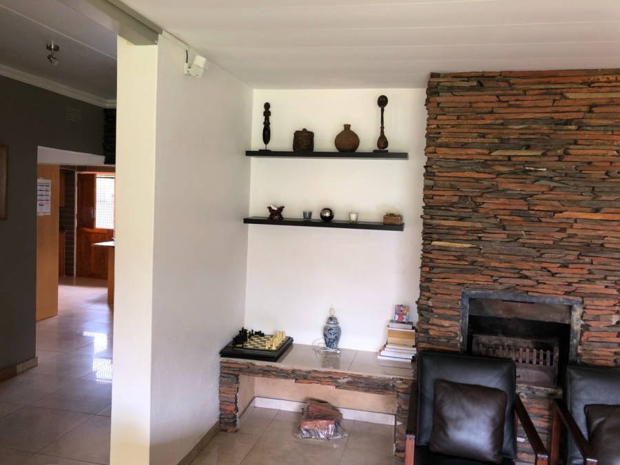 4 Bedroom Property for Sale in Annlin Gauteng