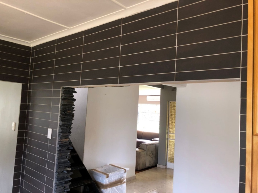 4 Bedroom Property for Sale in Annlin Gauteng