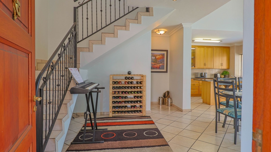 3 Bedroom Property for Sale in Stone Ridge Gauteng