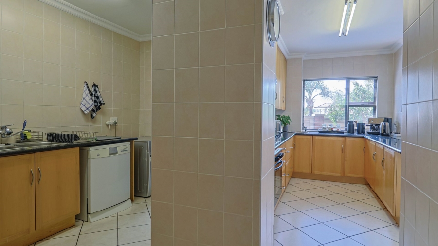 3 Bedroom Property for Sale in Stone Ridge Gauteng