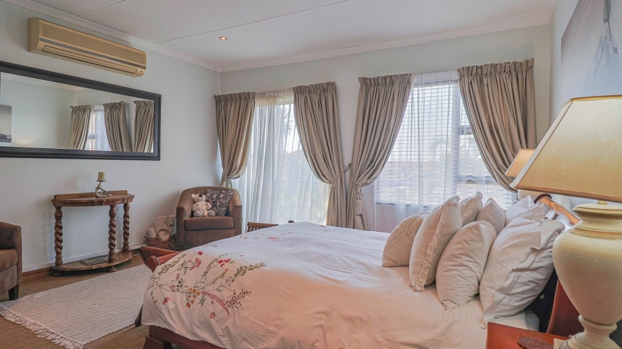 3 Bedroom Property for Sale in Stone Ridge Gauteng