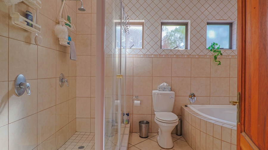 3 Bedroom Property for Sale in Stone Ridge Gauteng